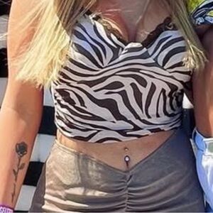 Bran and cream print top